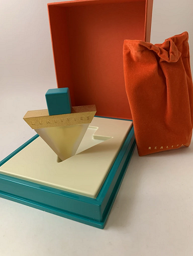 Realities by Liz Claiborne Perfume Purse Spray - Parfums Raffy